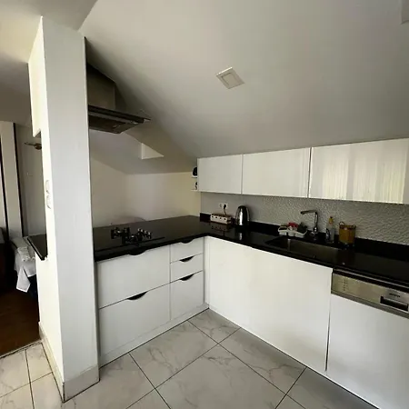 Lena's Corner Апартаменты Мостар